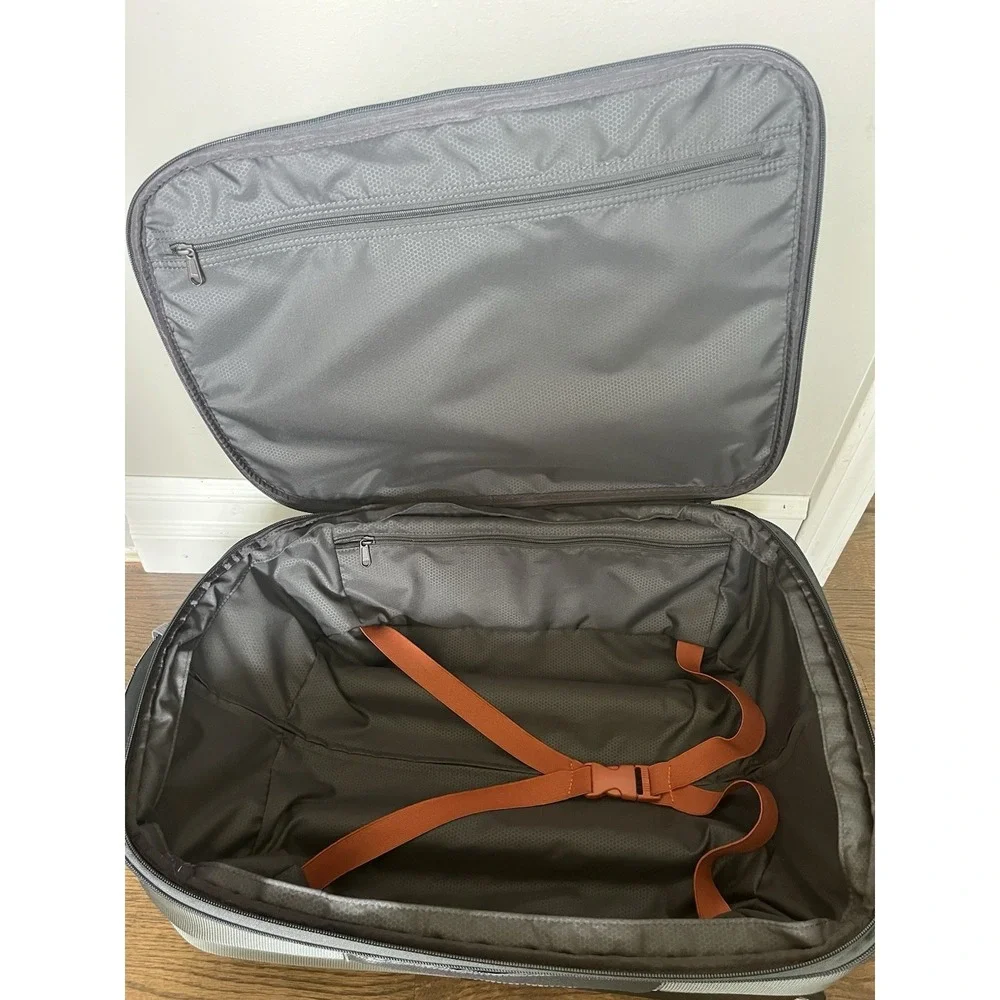 Tumi T-Tech Grey Fabric Rolling 22